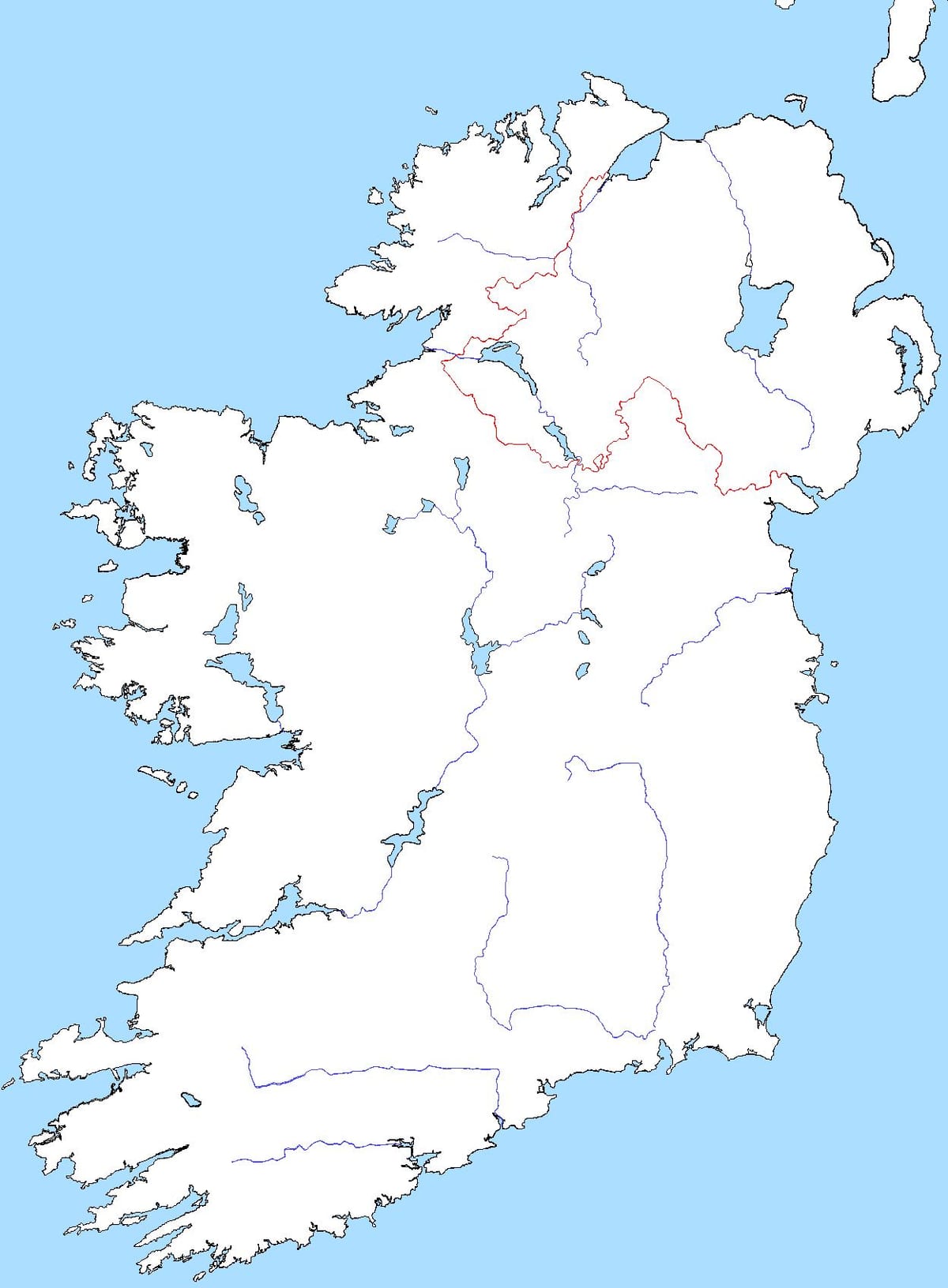 carte de carte vierge de l'irlande avec des rivières